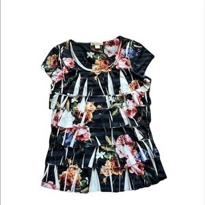 Twentyone by Forever 21 women’s tiered floral print top Size Large